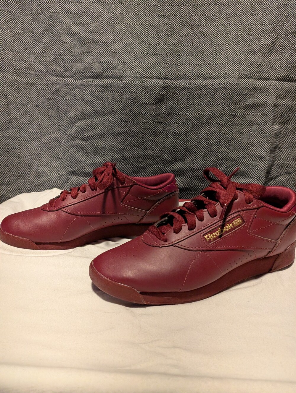 Classic Reebok Women's 6